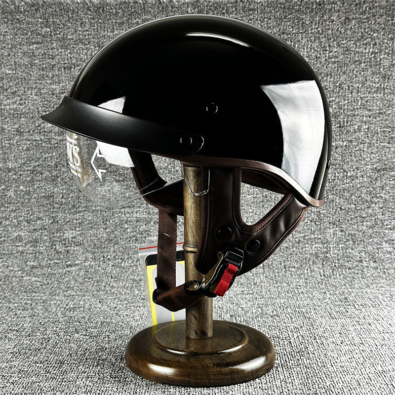 Kask miejski dla choppera o minimalistycznym designie