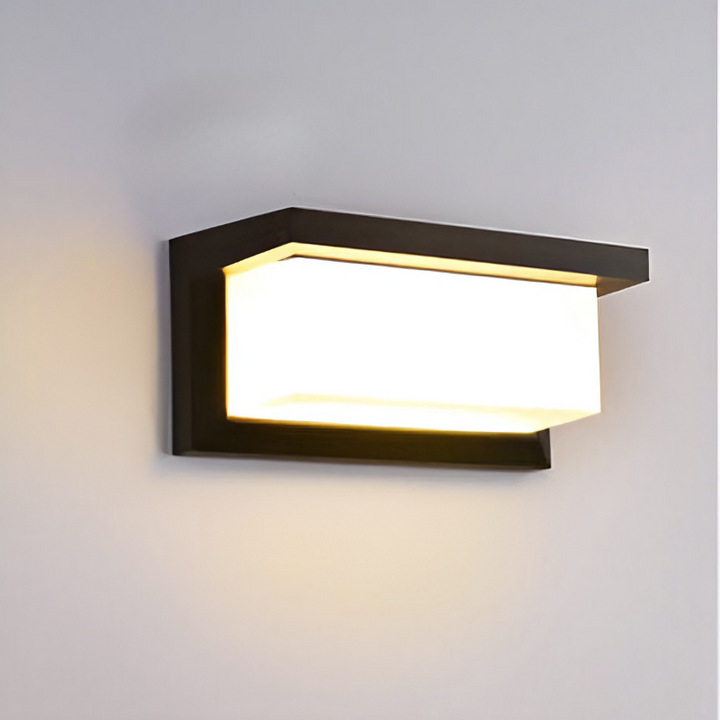 Wodoodporna zewnętrzna lampa LED z czujnikiem ruchu