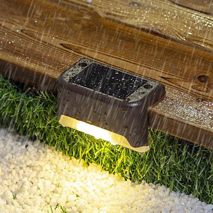 Wodoodporne solarne lampy schodowe do użytku zewnętrznego (4 sztuki)