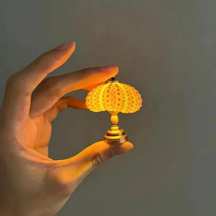 LumiCraft – Unikalna lampa stołowa DIY z naturalną muszlą dla przytulnej atmosfery