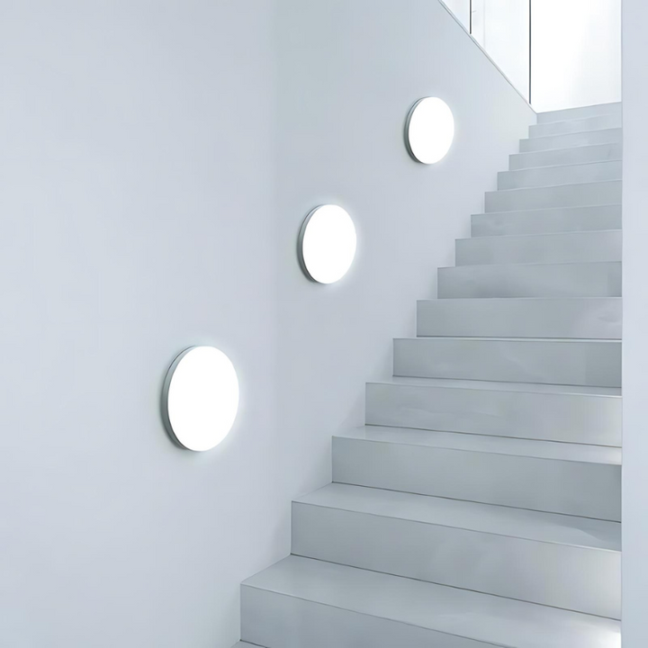 Odporna na wilgoć lampa LED ścienna o nowoczesnym designie do użytku zewnętrznego