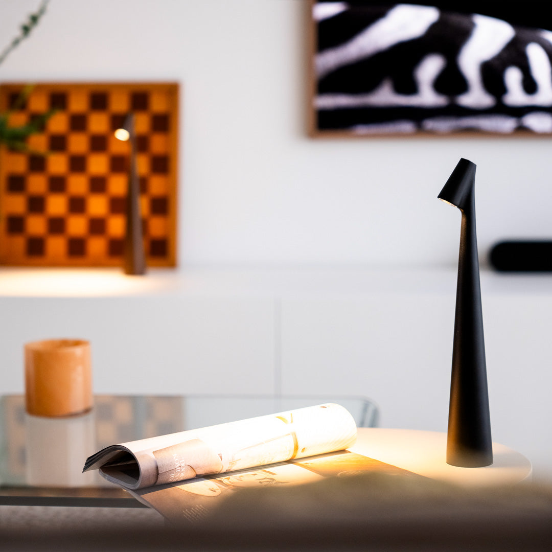 Bezprzewodowa lampa LED na biurko – ściemniana i ładowalna