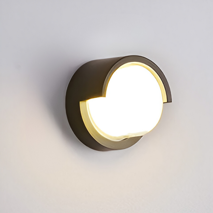Wodoodporna zewnętrzna lampa LED z czujnikiem ruchu