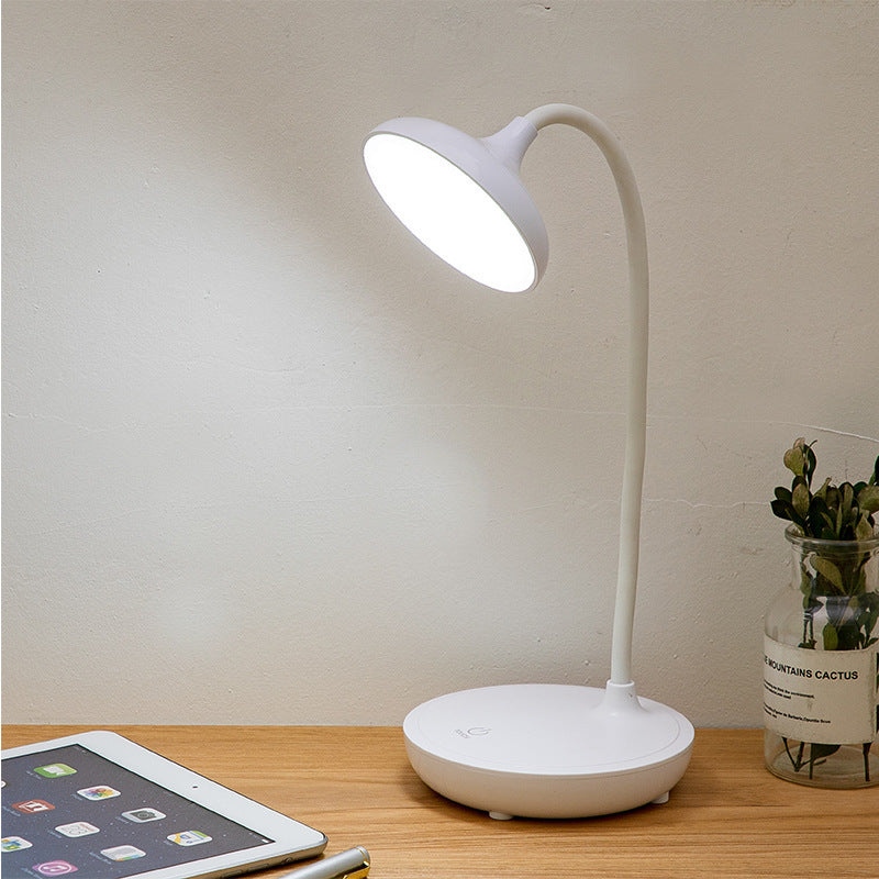 Lampka biurkowa z funkcją ładowania USB