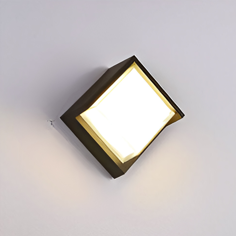 Wodoodporna zewnętrzna lampa LED ścienna z czujnikiem ruchu