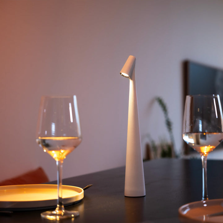 Bezprzewodowa lampa LED na biurko – ściemniana i ładowalna