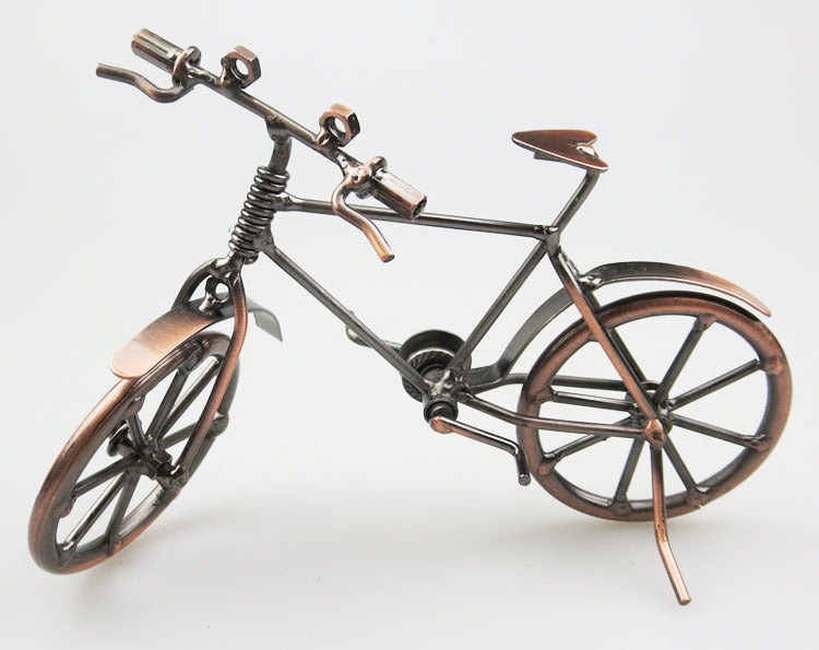Model roweru w skali 1:1 do samodzielnego złożenia