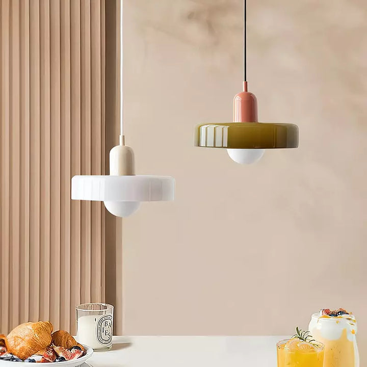 Kolorowa lampa wisząca w stylu Bauhaus - StiloGlas | Karnz