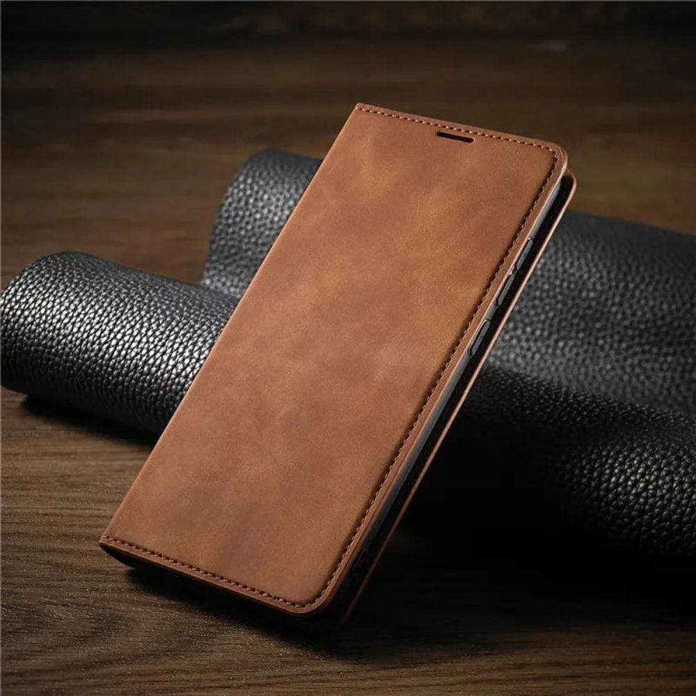 Etui na telefon z magnetycznym zapięciem ze skóry