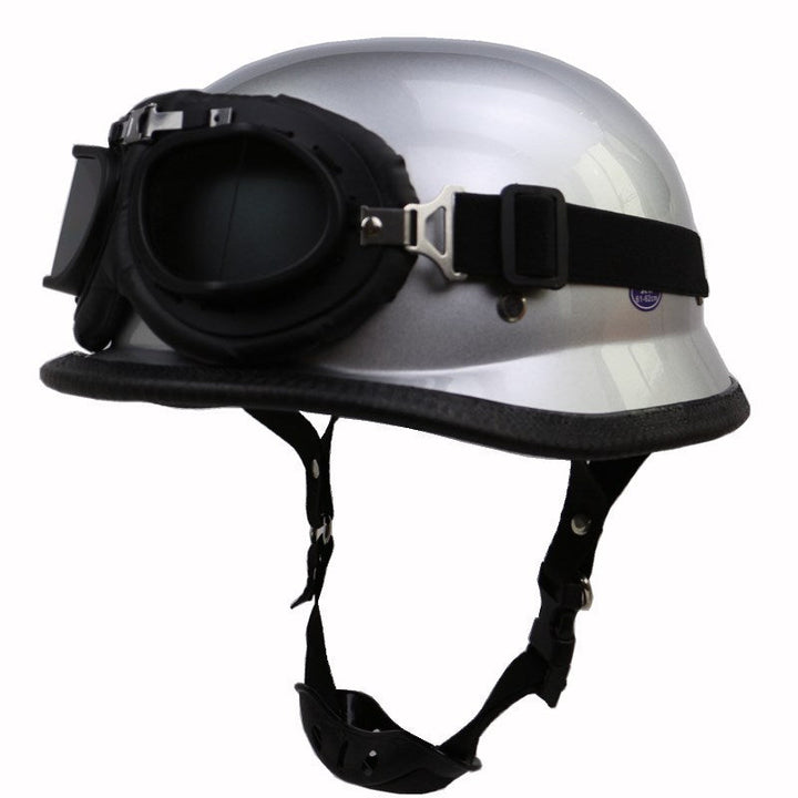 Vintage kask motocyklowy z ochronnymi goglami Karnz