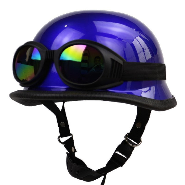 Vintage kask motocyklowy z ochronnymi goglami Karnz