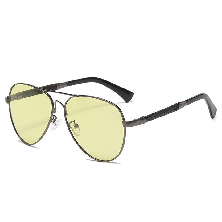 Damskie okulary przeciwsłoneczne typu aviator z elegancką metalową ramą i ochroną UV Karnz