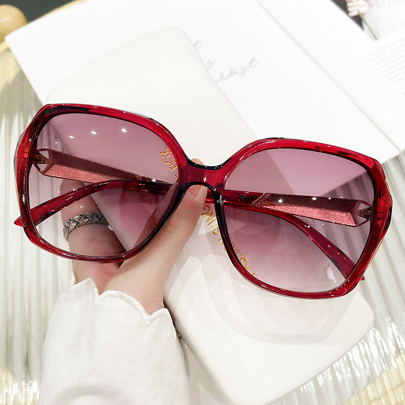 Damskie okulary przeciwsłoneczne w eleganckim designie motyla Karnz