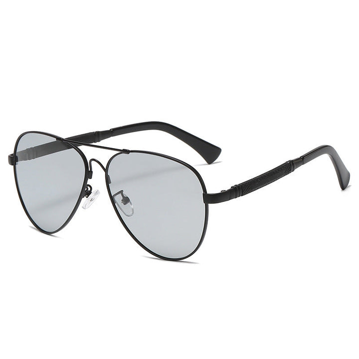 Damskie okulary przeciwsłoneczne typu aviator z elegancką metalową ramą i ochroną UV Karnz