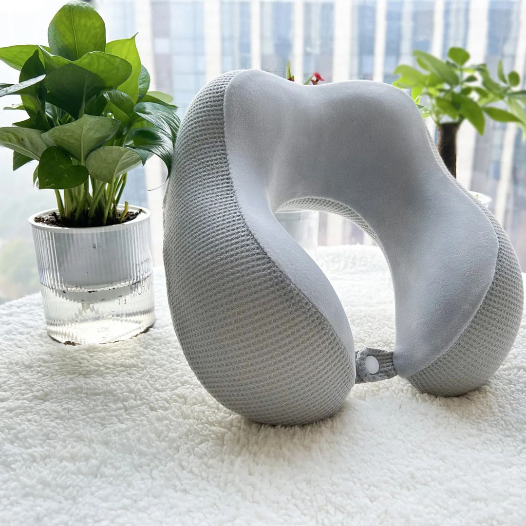 Ergonomiczna poduszka pod szyję dla kobiet z relaksującą funkcją masażu Karnz