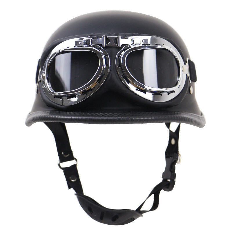 Vintage kask motocyklowy z ochronnymi goglami Karnz