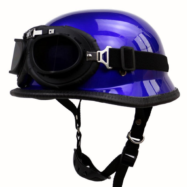 Vintage kask motocyklowy z ochronnymi goglami Karnz