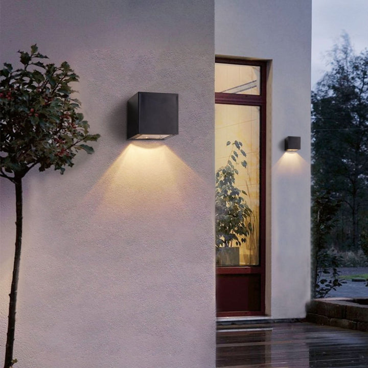 Solarna lampa LED na zewnątrz | Karnz