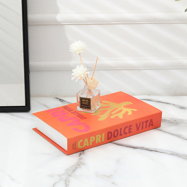 Karnz | Książki dekoracyjne Udekoruj swoje salon z tymi radosnymi dekoracjami - CozyBooks