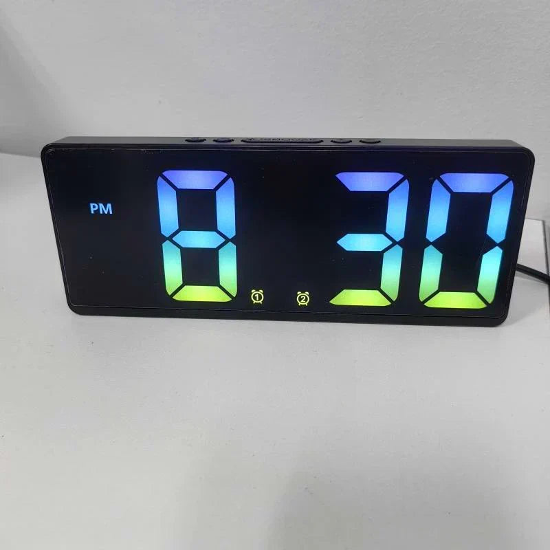 Zegar LED Sandsberg z kontrolą głosową | Cichy tryb nocny | Nowoczesny design