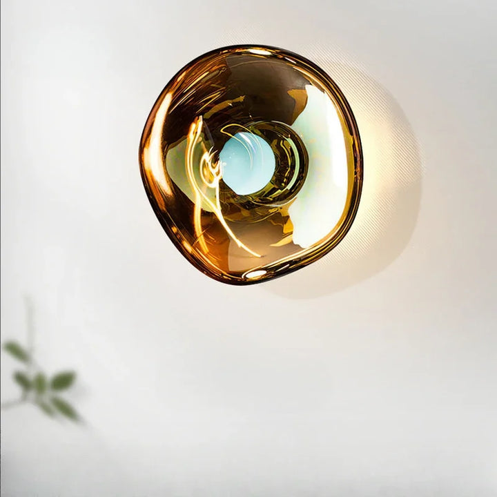 Nowoczesna lampa ścienna Lava w stylu skandynawskim