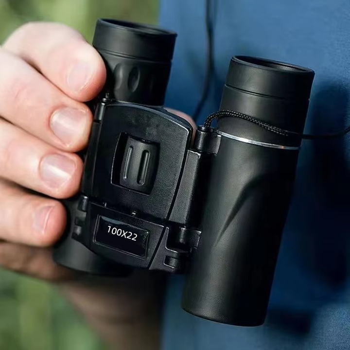 Kompaktowy teleskop 100x22 HD z optyką BAK4 FMC do dużych zasięgów – idealny do polowania, sportu, kempingowania i podróży.
