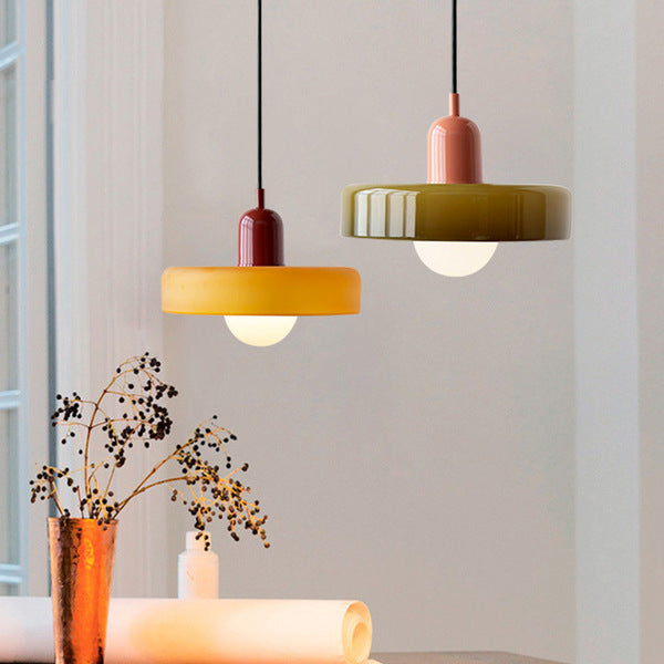 Kolorowa lampa wisząca w stylu Bauhaus - StiloGlas | Karnz