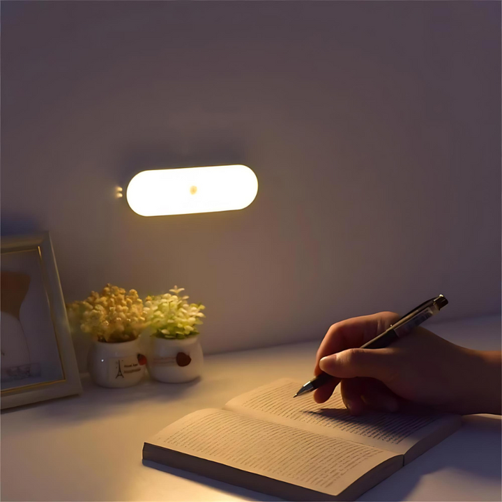 Lampa ścienna LED z czujnikiem ruchu i ładowaniem USB