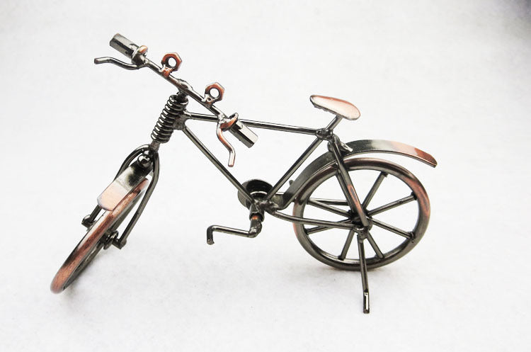 Model roweru w skali 1:1 do samodzielnego złożenia