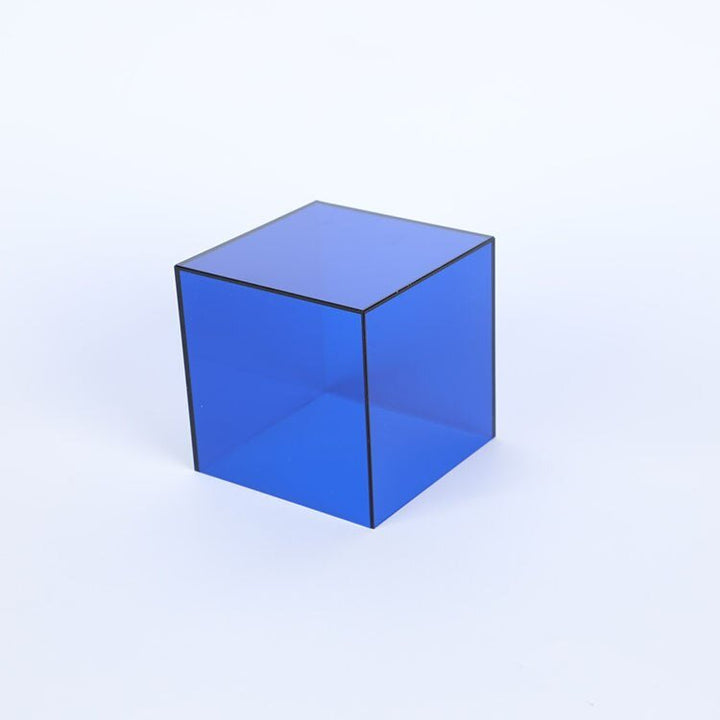 ClearCharm – Stylowa przezroczysta skrzynka na akcesoria z akrylu do luksusowych prezentacji