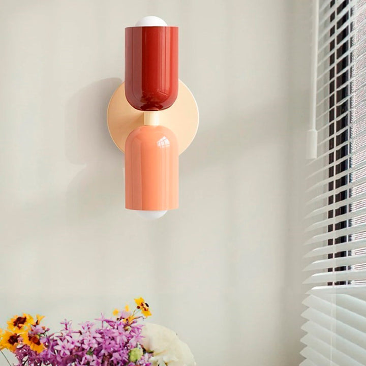 Nowoczesna skandynawska lampa ścienna