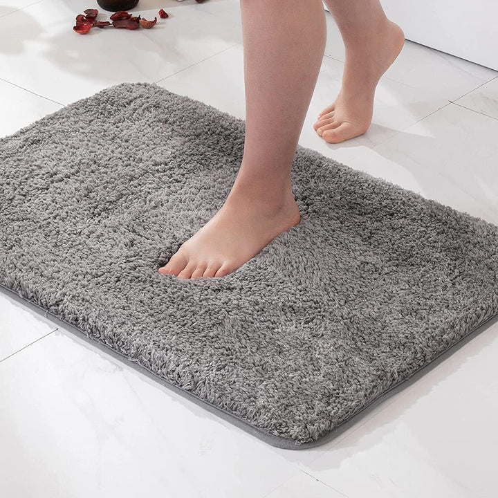 Karnz | Antypoślizgowa Mata Łazienkowa Szybkoschnąca Mikrofibra 50 x 80 cm Luksus Komfort Bezpieczeństwo