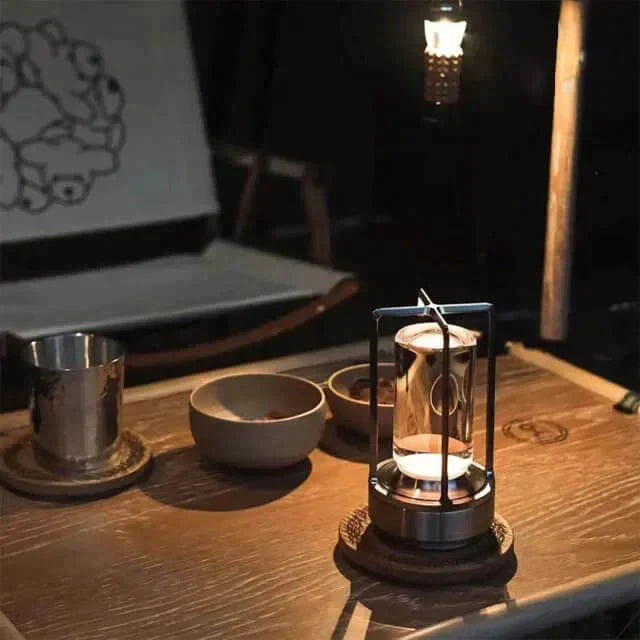 Elegancka kryształowa lampka stołowa