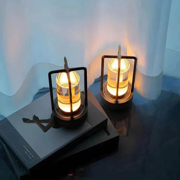 Elegancka kryształowa lampka stołowa