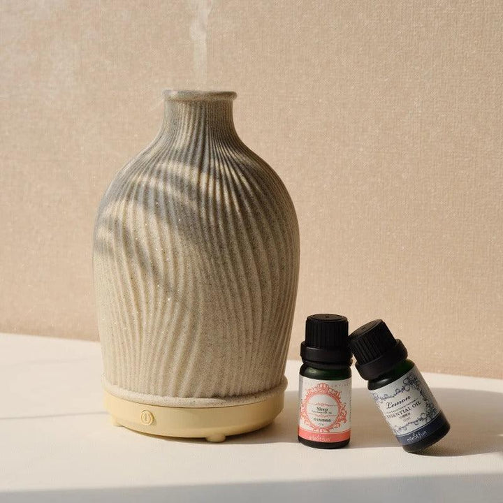 Elegancki ultradźwiękowy dyfuzor aromatów – Elegancki dyfuzor aromatów z uspokajającym oświetleniem LED Karnz