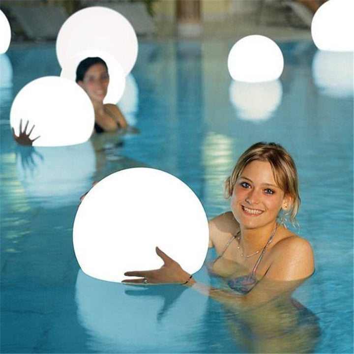 Wodoodporne LED Oświetlenie Ogrodowe Kula RGB